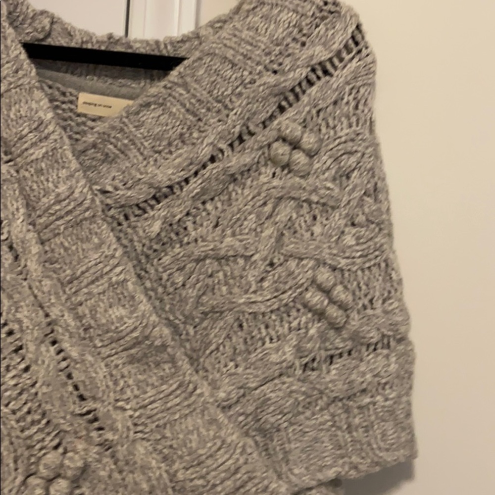 Knit sweater. - Picture 4 of 6